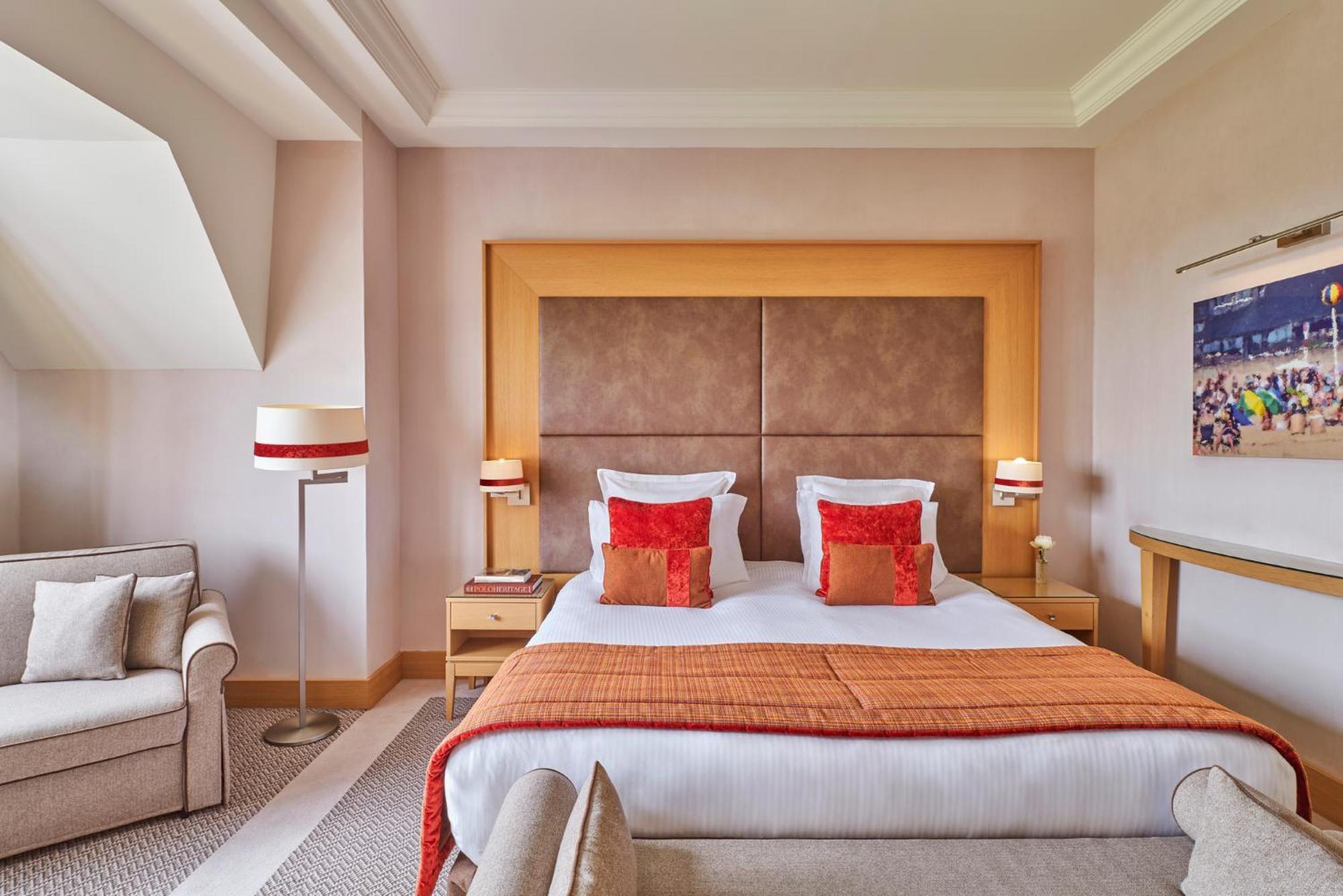 Barriere L'hotel Du Golf Hotel