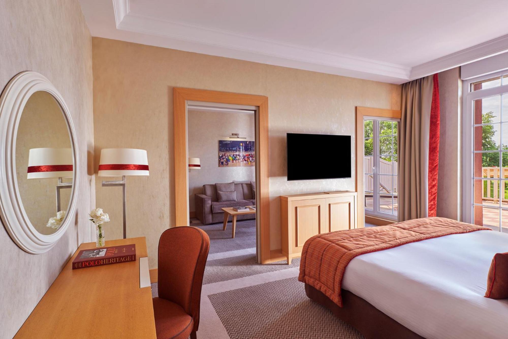 Barriere L'hotel Du Golf 4*